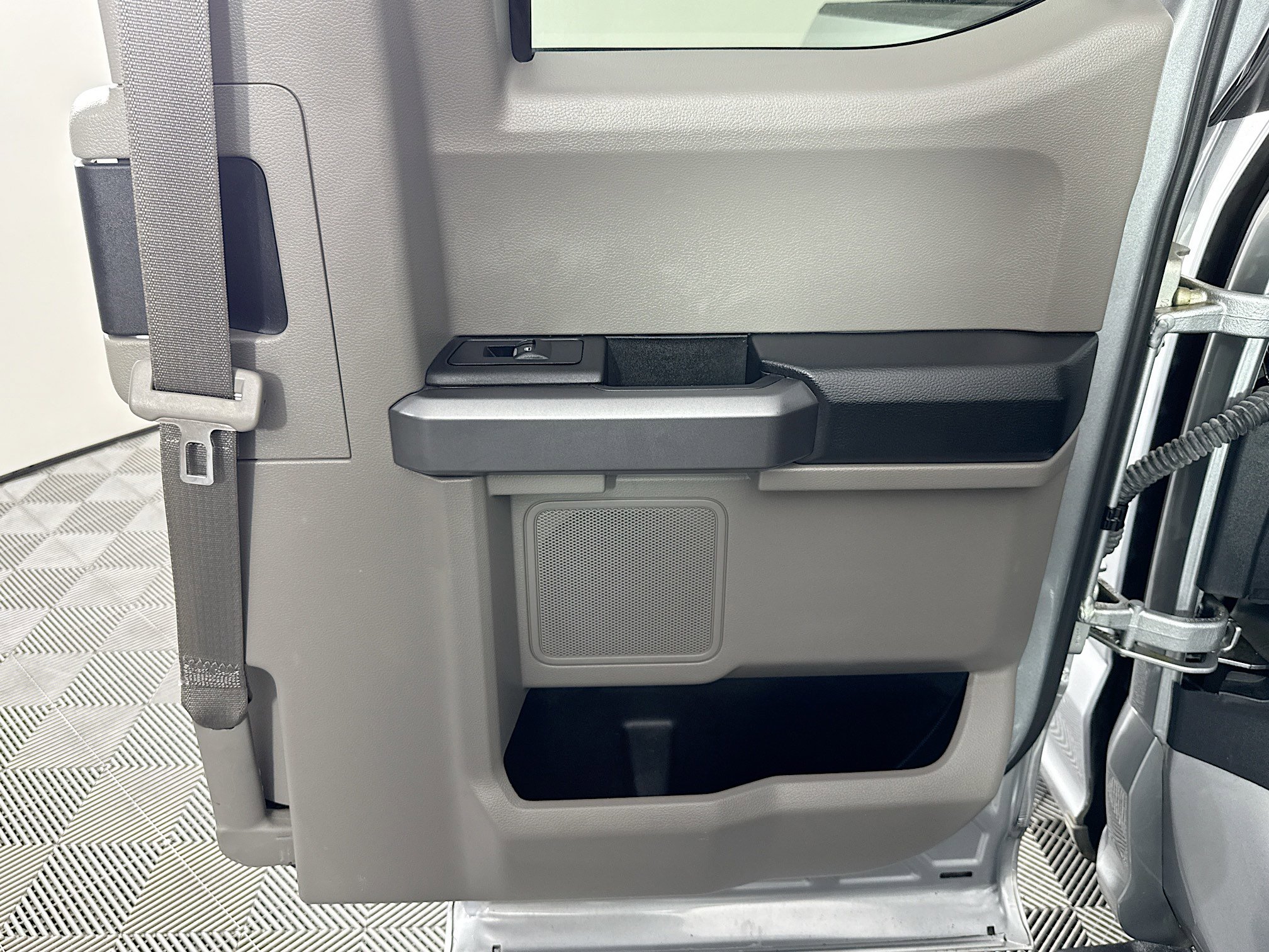 Used 2020 Ford F150 XLT w/ XTR Package image 25