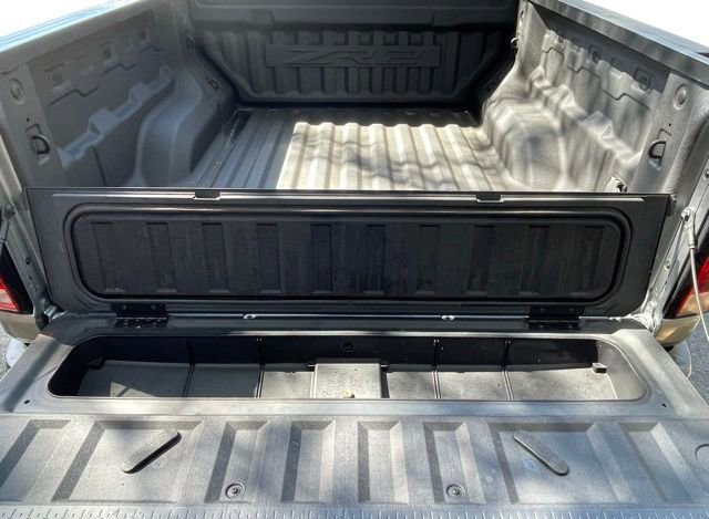 Used 2024 Chevrolet Colorado ZR2 w/ ZR2 Convenience Package III image 10