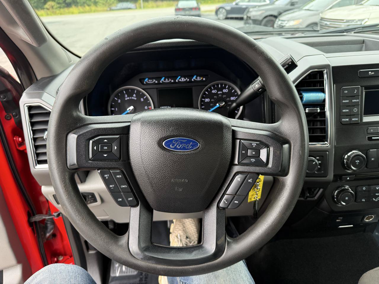 Used 2017 Ford F250 XLT w/ FX4 Off-Road Package AWD/4WD image 31