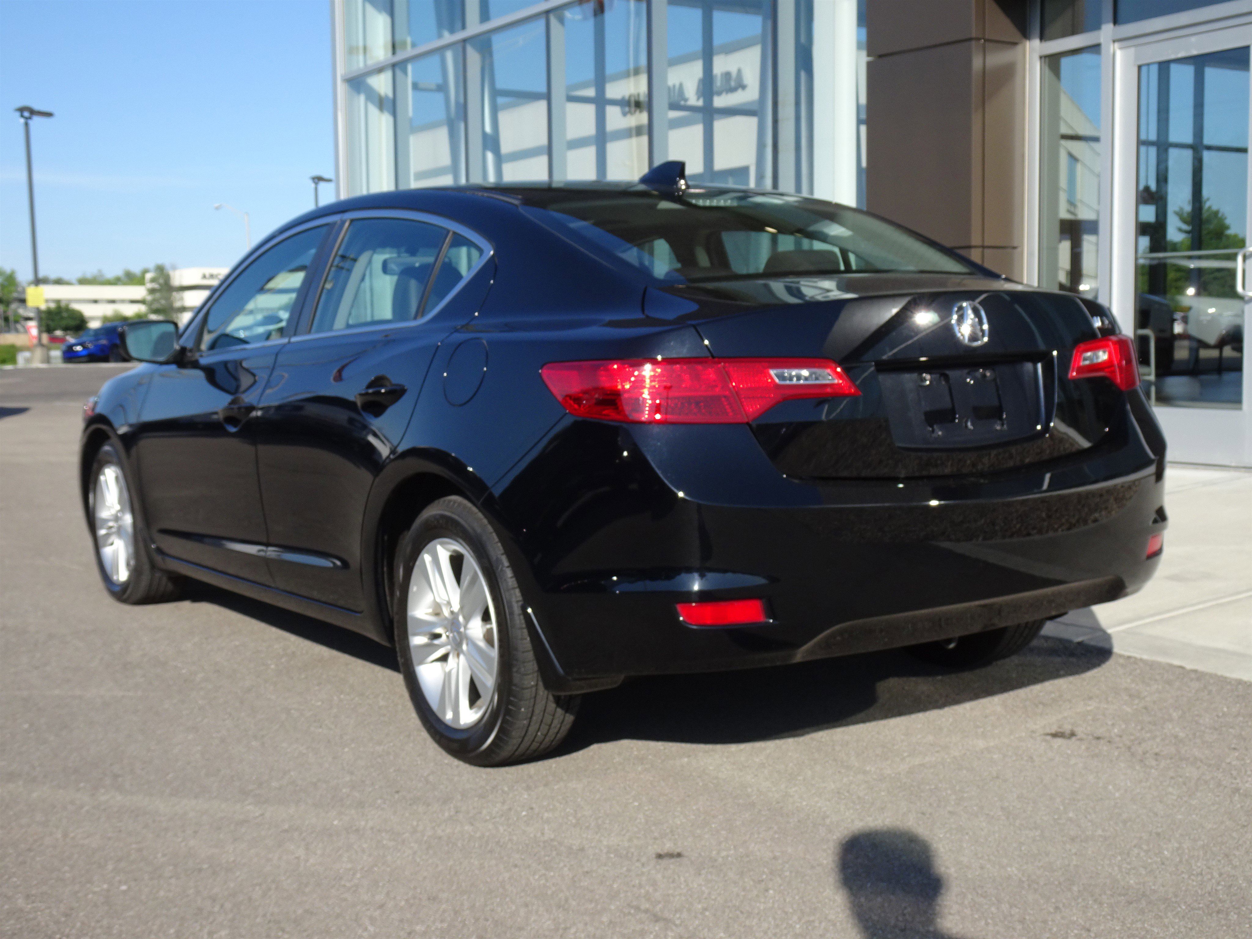 Used 2013 Acura ILX FWD image 3