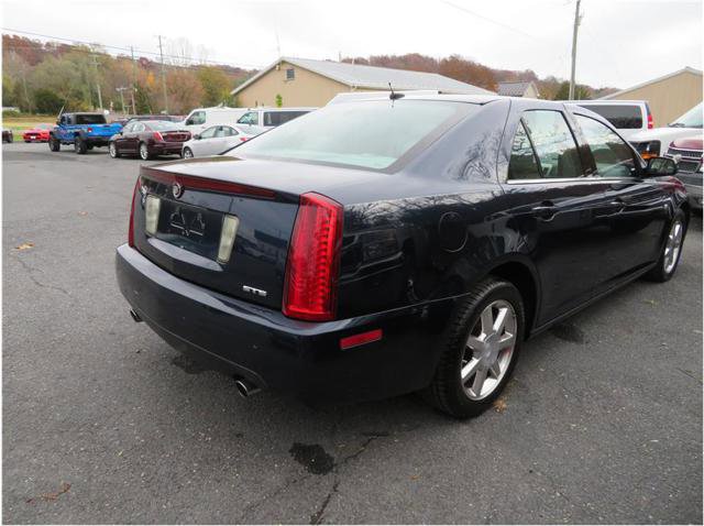 Used 2005 Cadillac STS w/ Preferred Equipment Group RWD image 33
