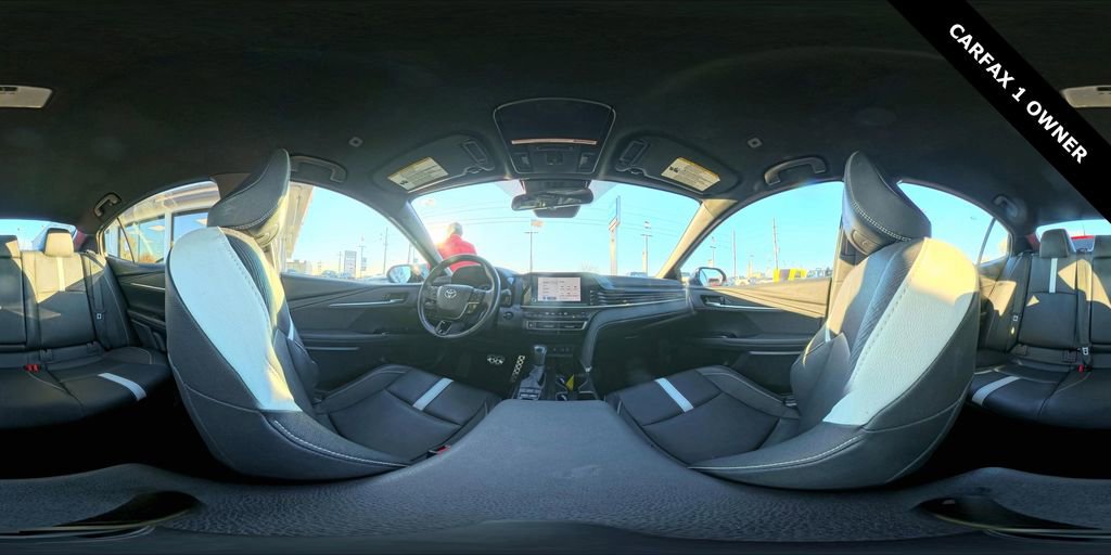 Used 2025 Toyota Camry SE image 34