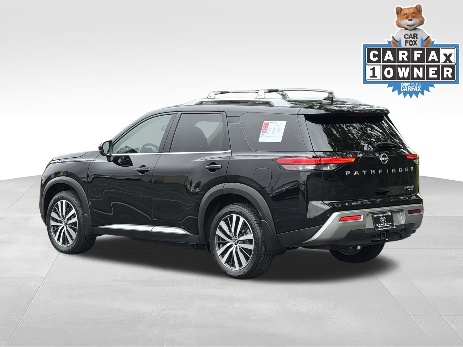 Used 2022 Nissan Pathfinder Platinum w/ Cargo Package AWD/4WD image 7