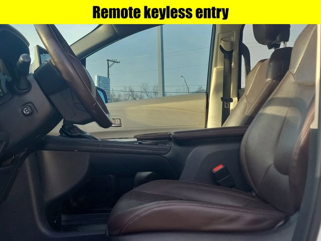 Used 2021 Toyota Sienna Platinum image 21