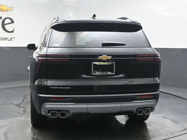 New 2027 Chevrolet Traverse LT w/ Sun and Wheel Package FWD image 14