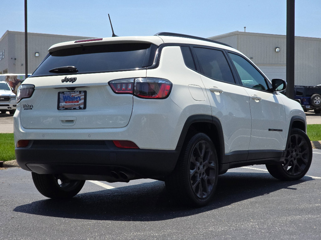 Used 2021 Jeep Compass Latitude w/ Driver Assistance Group FWD image 8