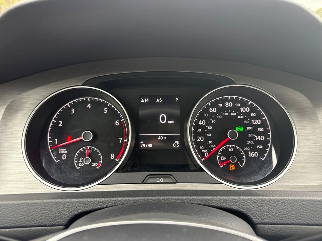 Used 2017 Volkswagen Golf Wolfsburg Edition image 19