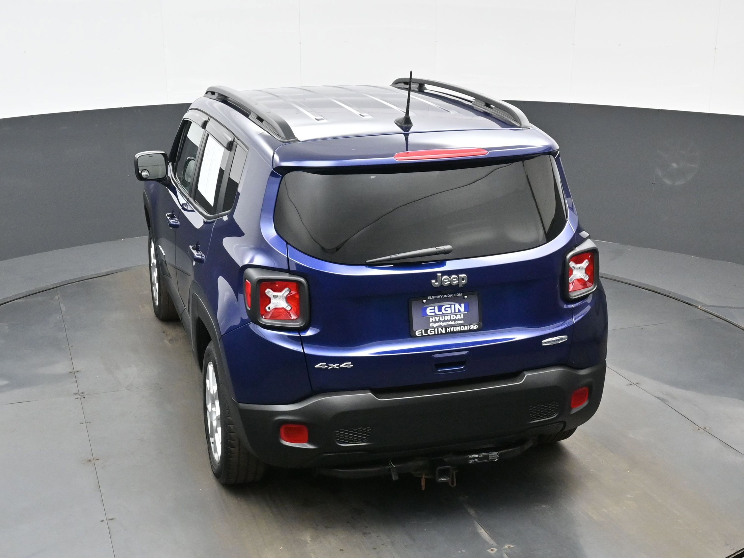 Used 2019 Jeep Renegade Latitude w/ Cold Weather Group image 37