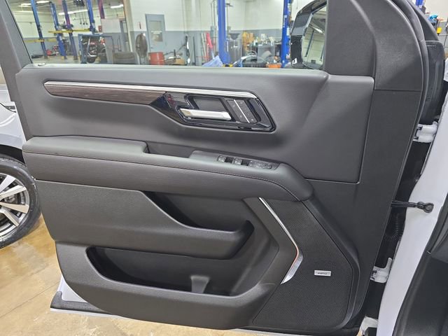 New 2026 Chevrolet Suburban Premier AWD/4WD image 29