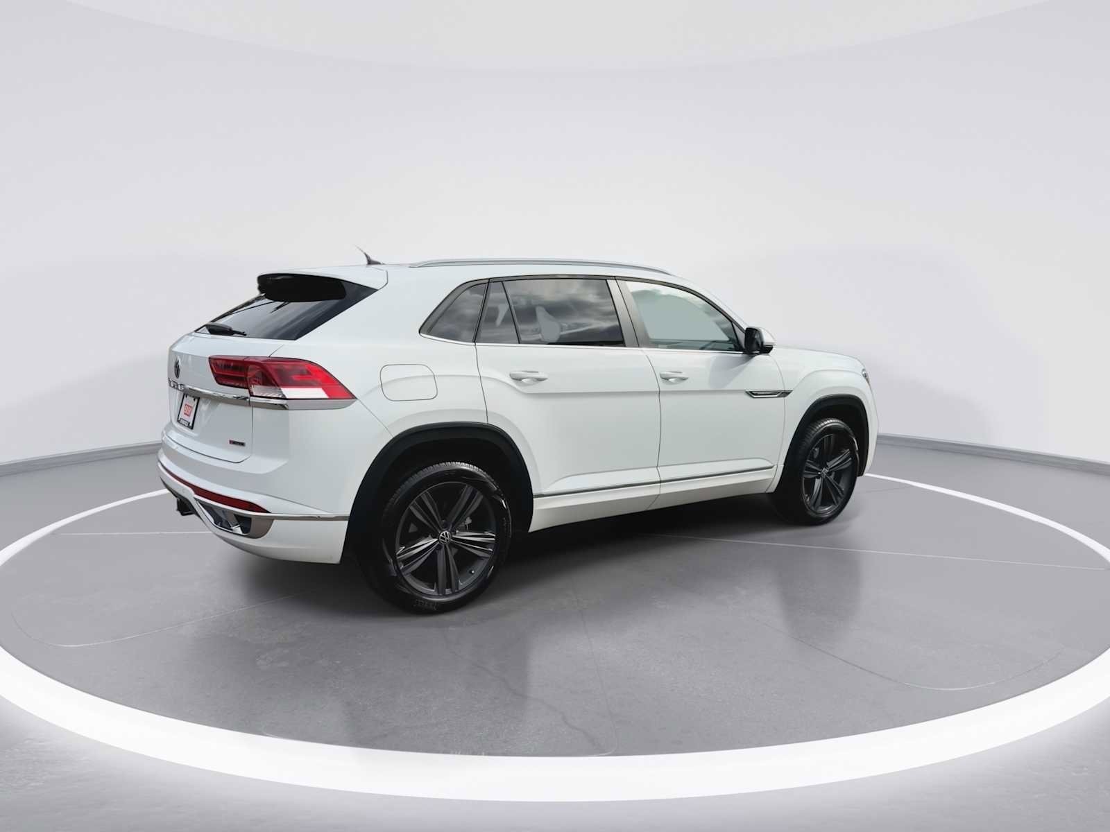 Used 2020 Volkswagen Atlas Cross Sport SE image 8