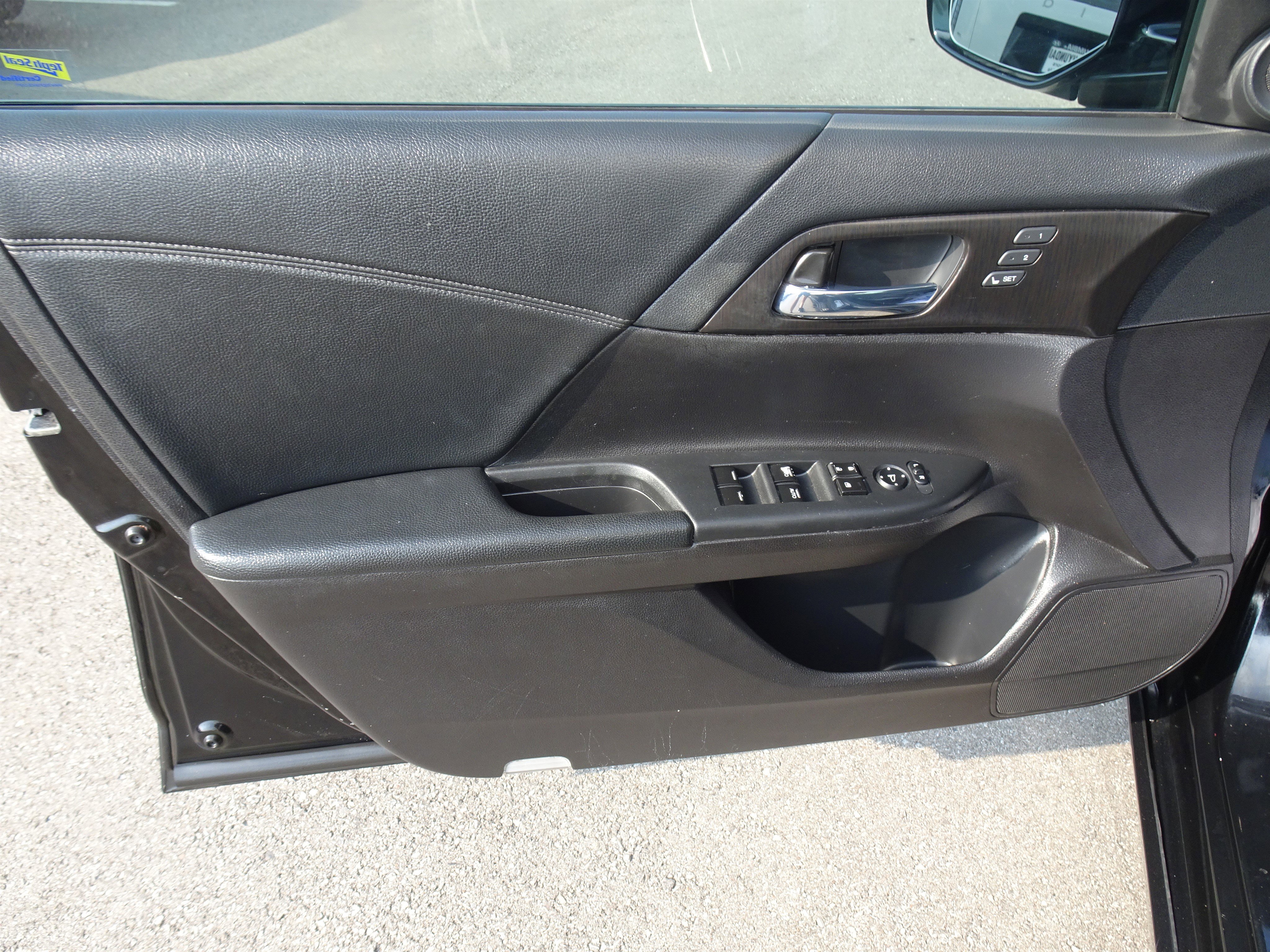 Used 2014 Honda Accord EX-L image 8