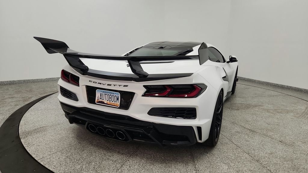 Used 2025 Chevrolet Corvette Z06 w/ Battery Protection Package RWD image 18