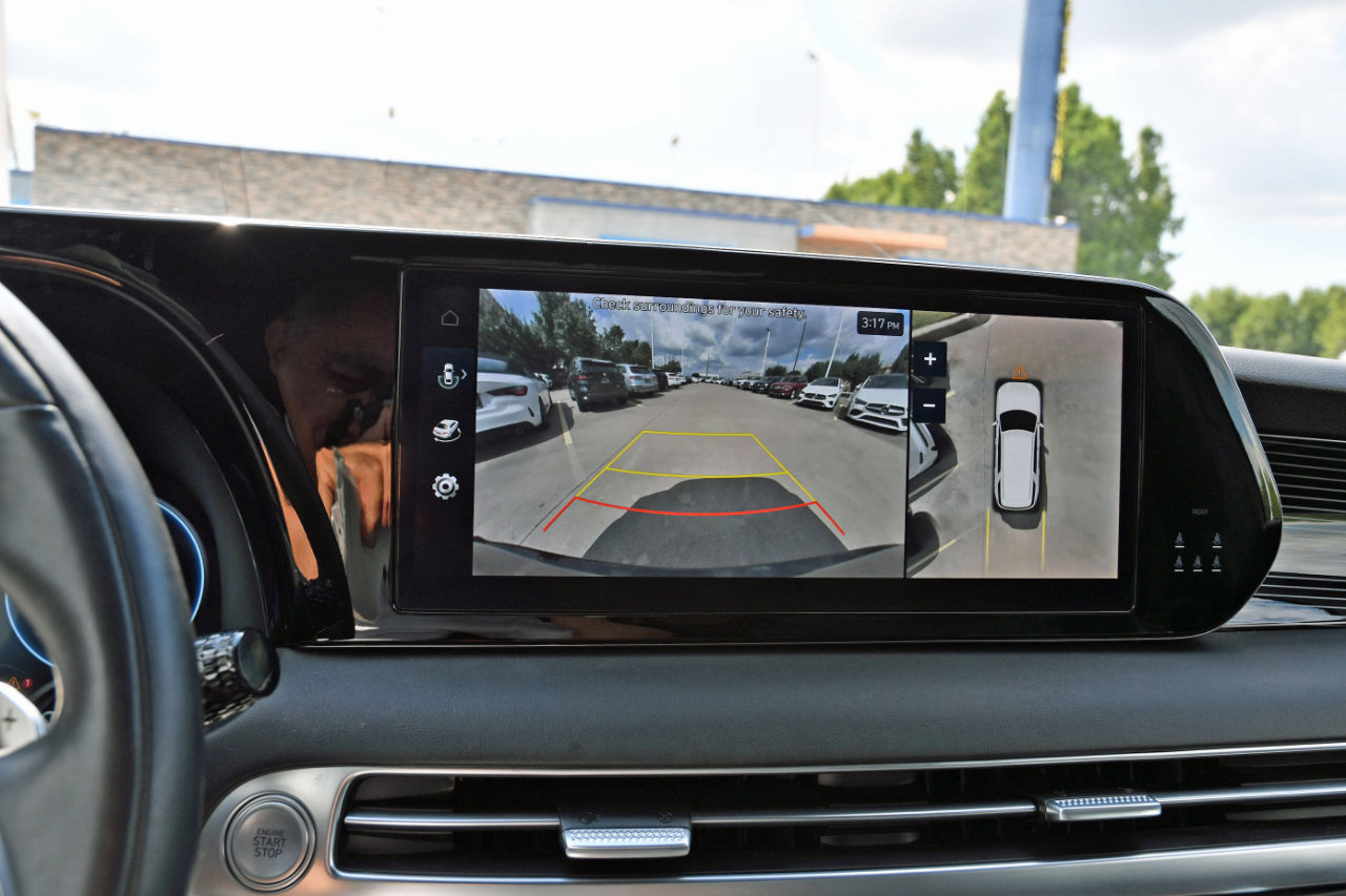 Used 2024 Hyundai Palisade Calligraphy image 36