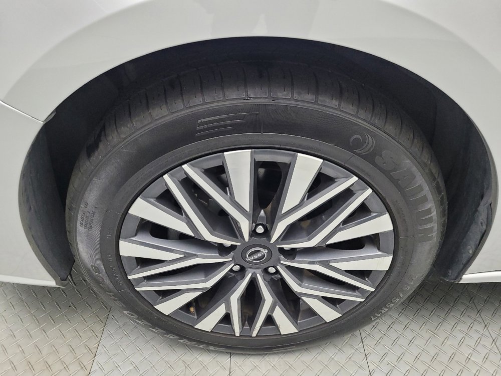 Used 2024 Nissan Altima 2.5 SV image 31