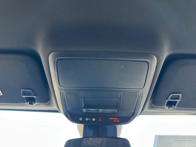 Used 2025 GMC Terrain Elevation image 27