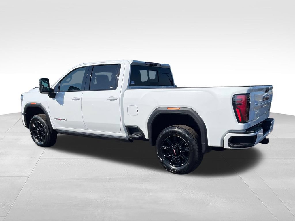 Used 2025 GMC Sierra 2500 AT4 w/ AT4 Premium Plus Package AWD/4WD image 3