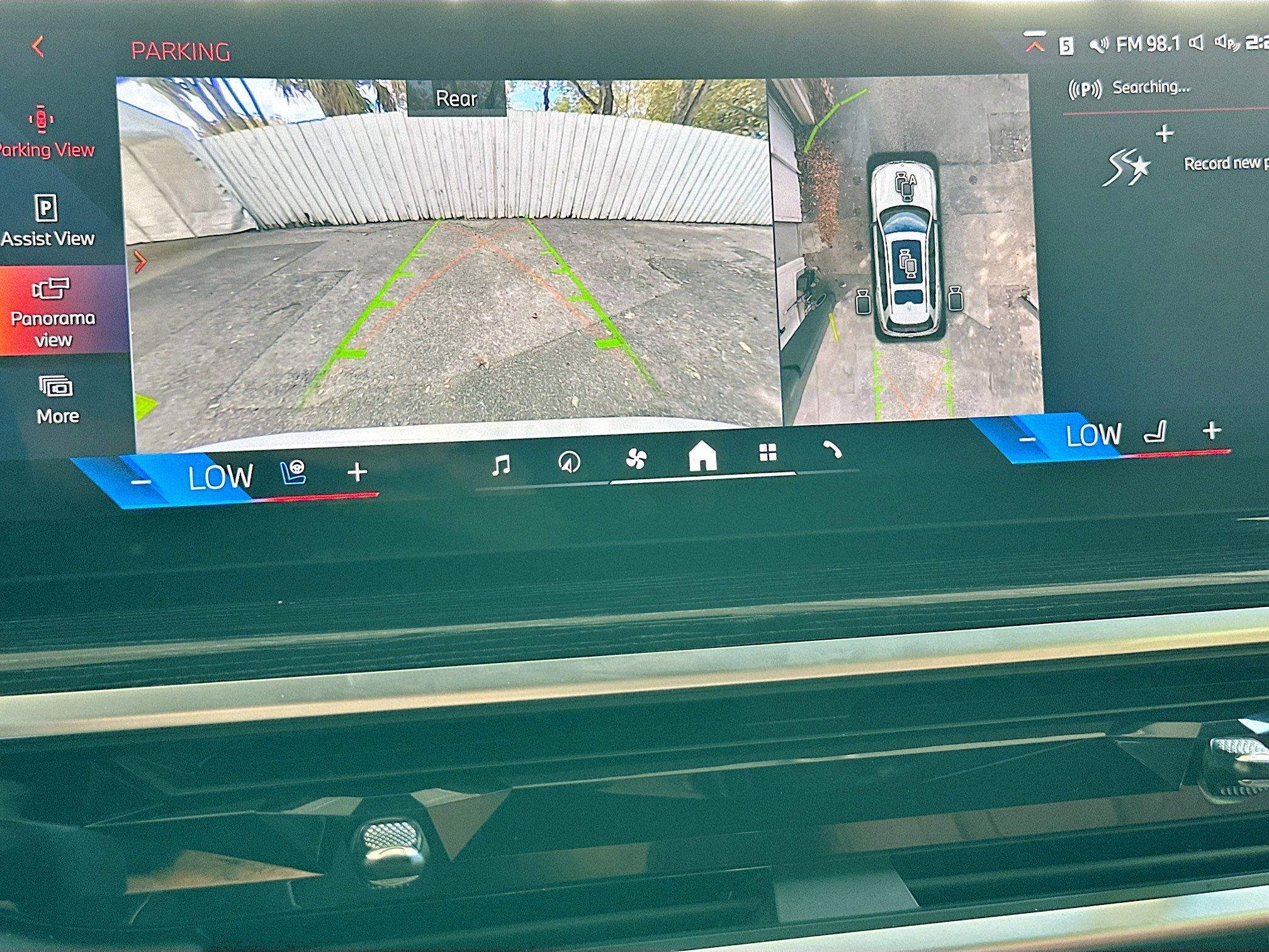 Used 2025 BMW X7 M60i image 14