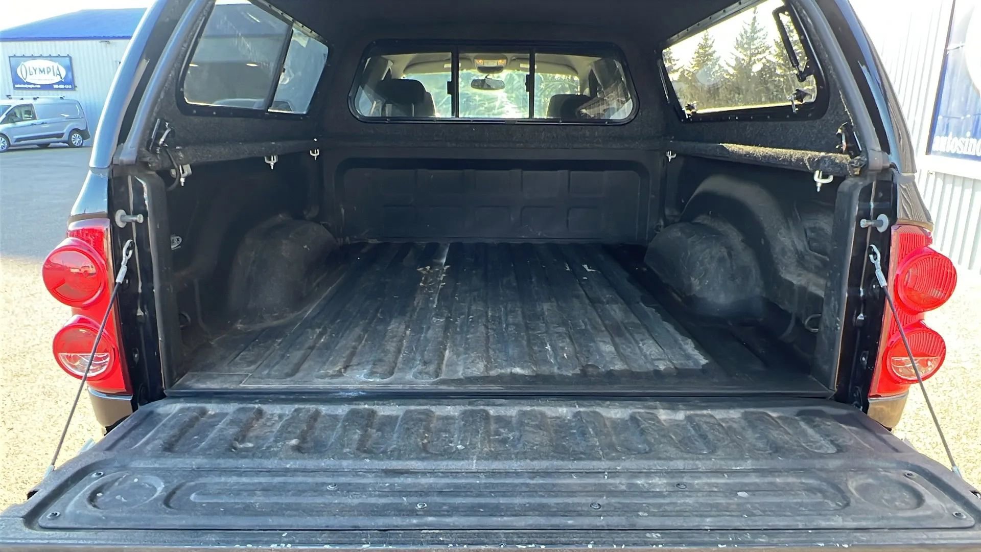 Used 2009 Dodge Ram 2500 Truck SLT w/ Popular Equipment Group AWD/4WD image 11