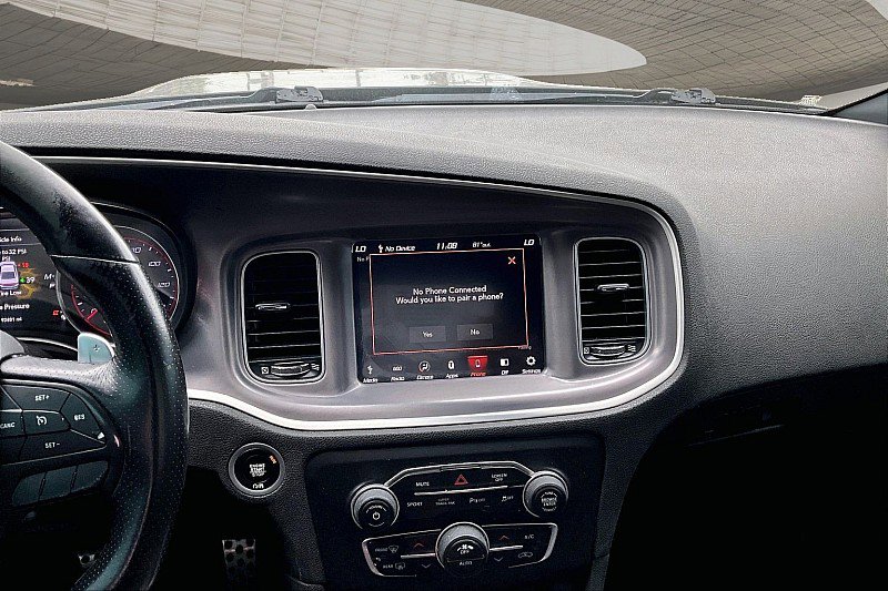 Used 2019 Dodge Charger GT RWD image 5