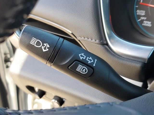 Used 2022 Chevrolet Traverse LT image 24