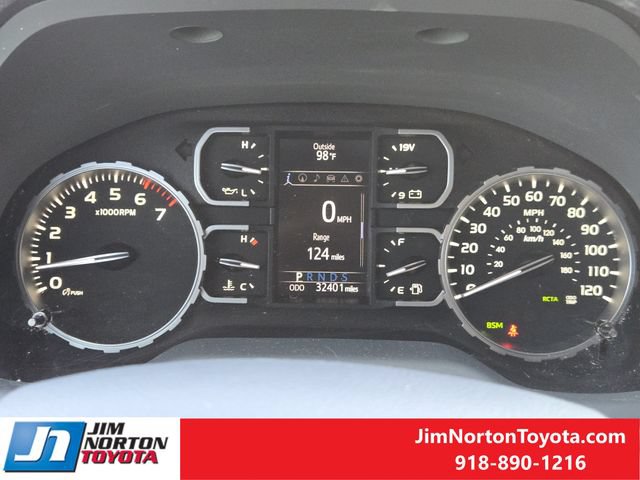 Used 2020 Toyota Tundra Limited w/ Limited Premium Package AWD/4WD image 18