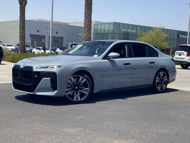 Used 2025 BMW 740i w/ Premium Package RWD image 2