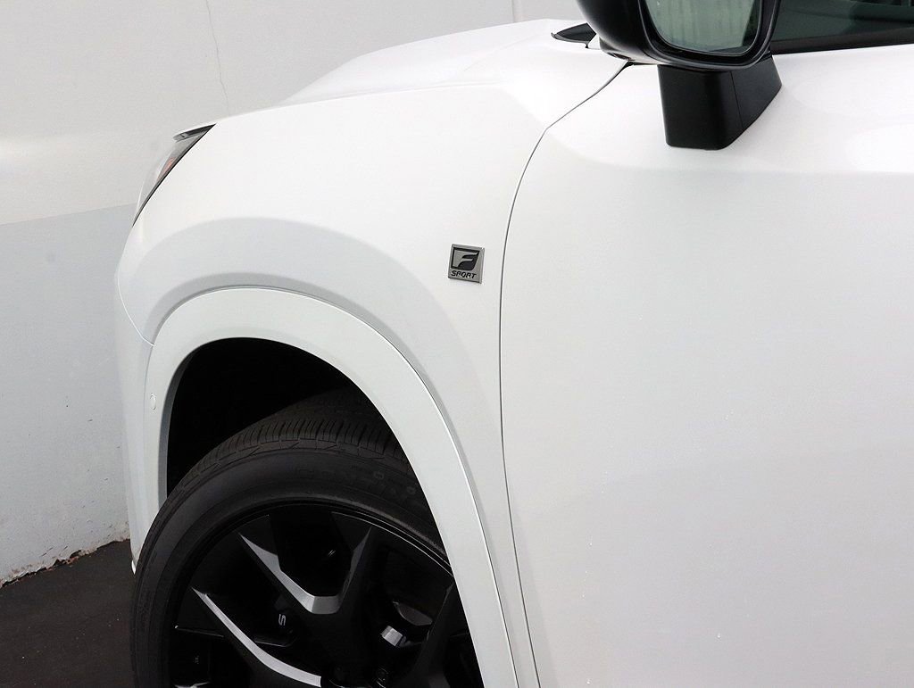 New 2026 Lexus TX 500h AWD image 11