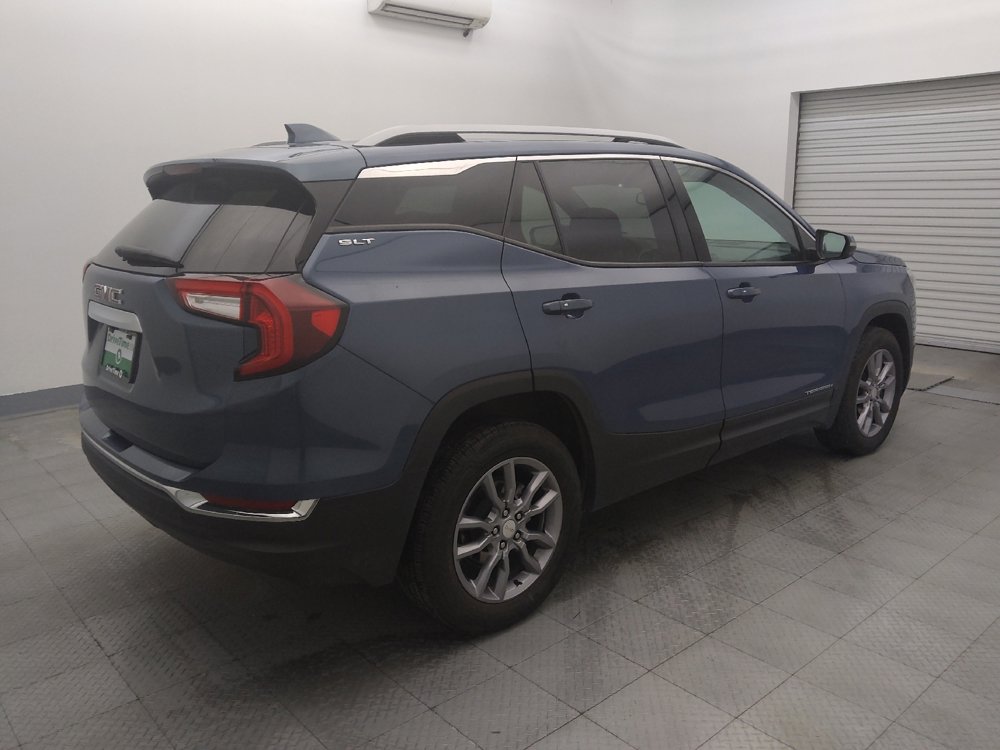 Used 2024 GMC Terrain SLT AWD/4WD image 10