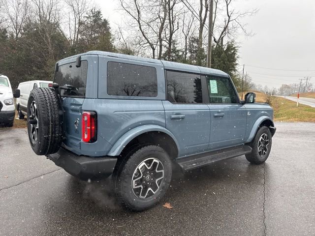 New 2025 Ford Bronco Outer Banks image 3