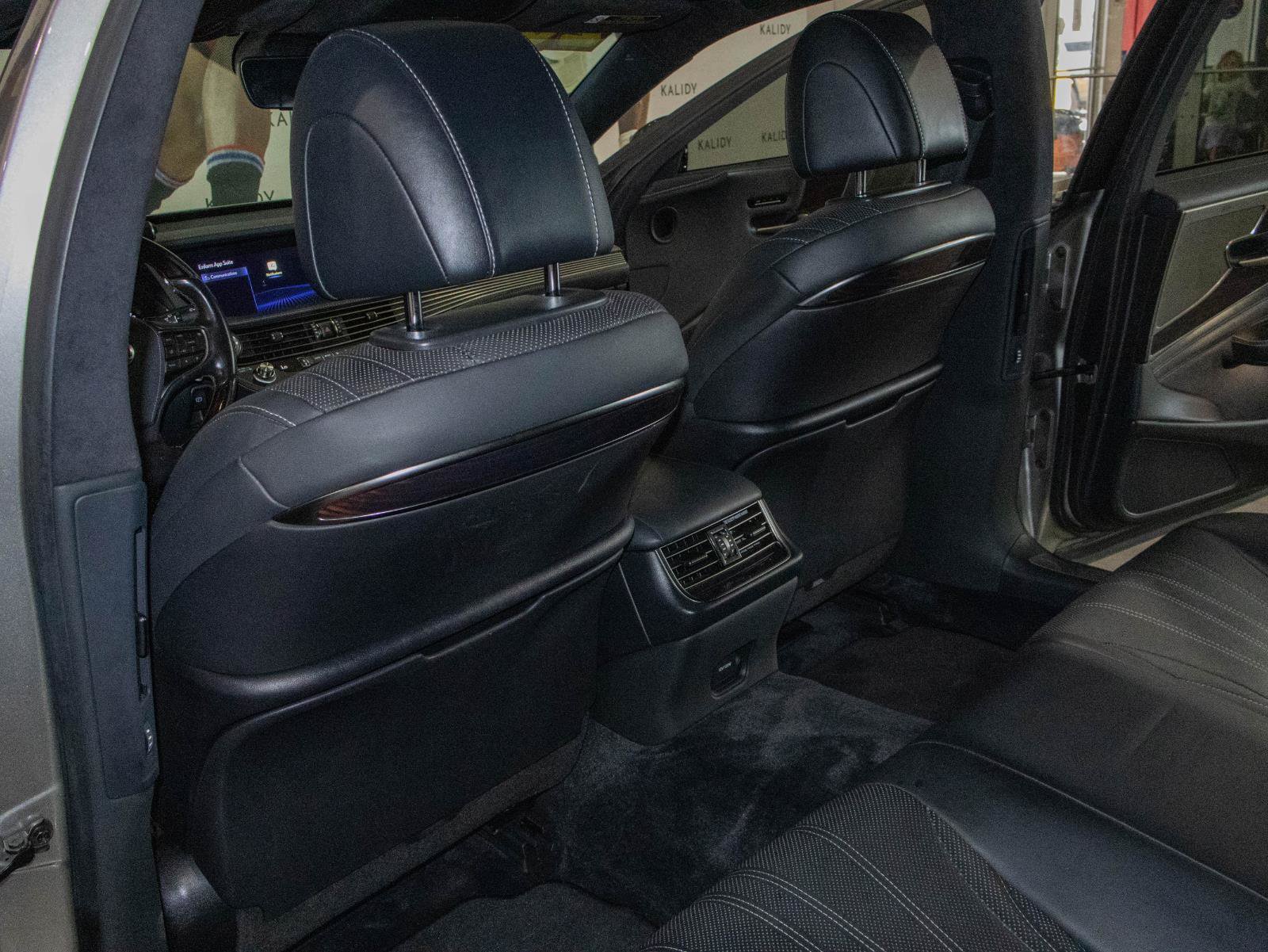Used 2020 Lexus LS 500 w/ Interior Upgrade Package RWD image 10