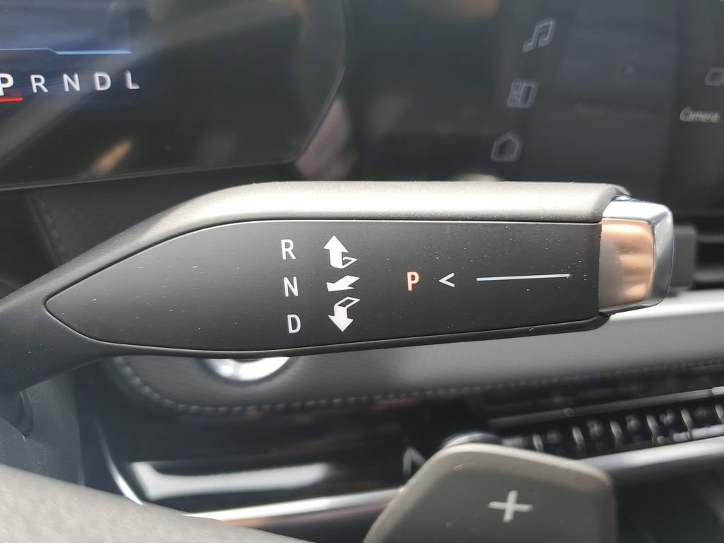 New 2026 Chevrolet Equinox LT w/ Convenience Package II image 8