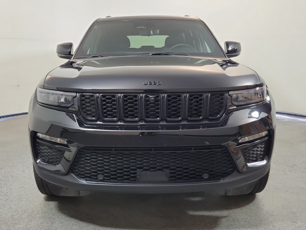Used 2025 Jeep Grand Cherokee Limited w/ Luxury Tech Group II AWD/4WD image 2