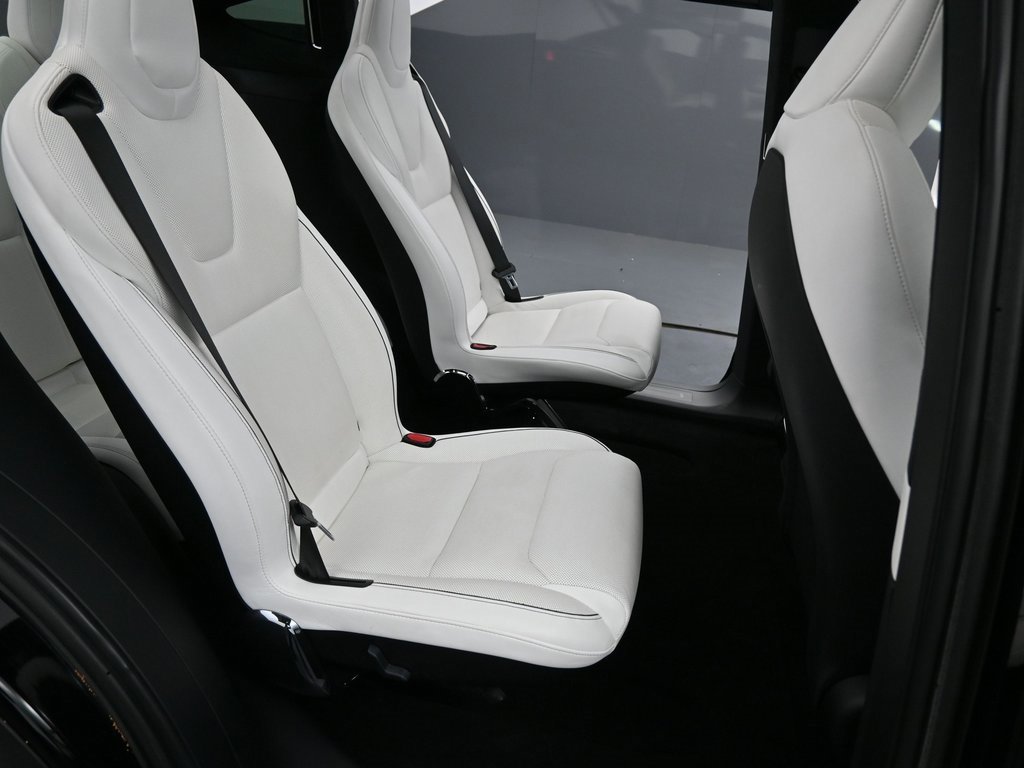 Used 2022 Tesla Model X Plaid image 31