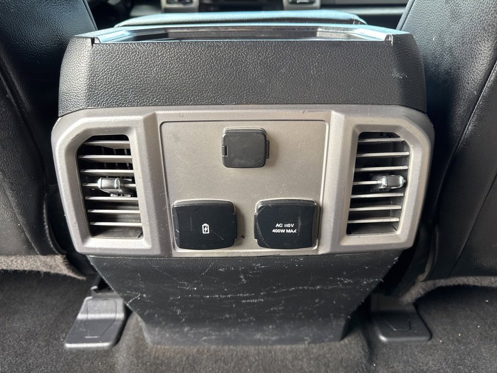 Used 2017 Ford F350 Lariat w/ Chrome Package image 25