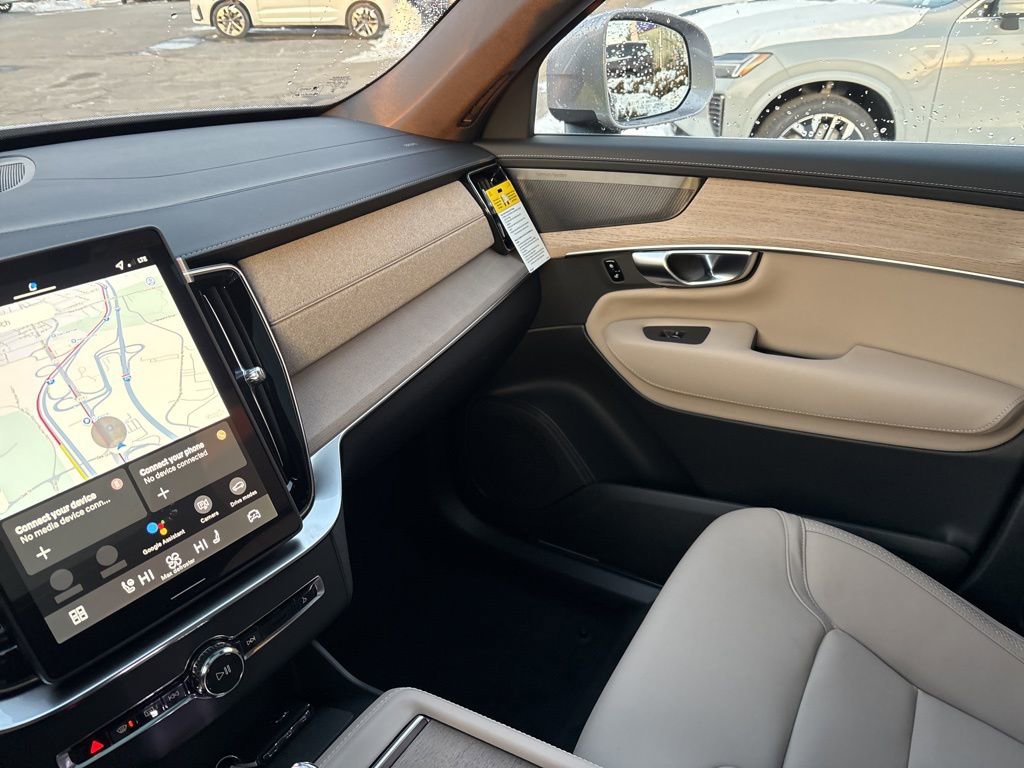 New 2026 Volvo XC90 B6 Plus w/ Protection Package Premier image 34