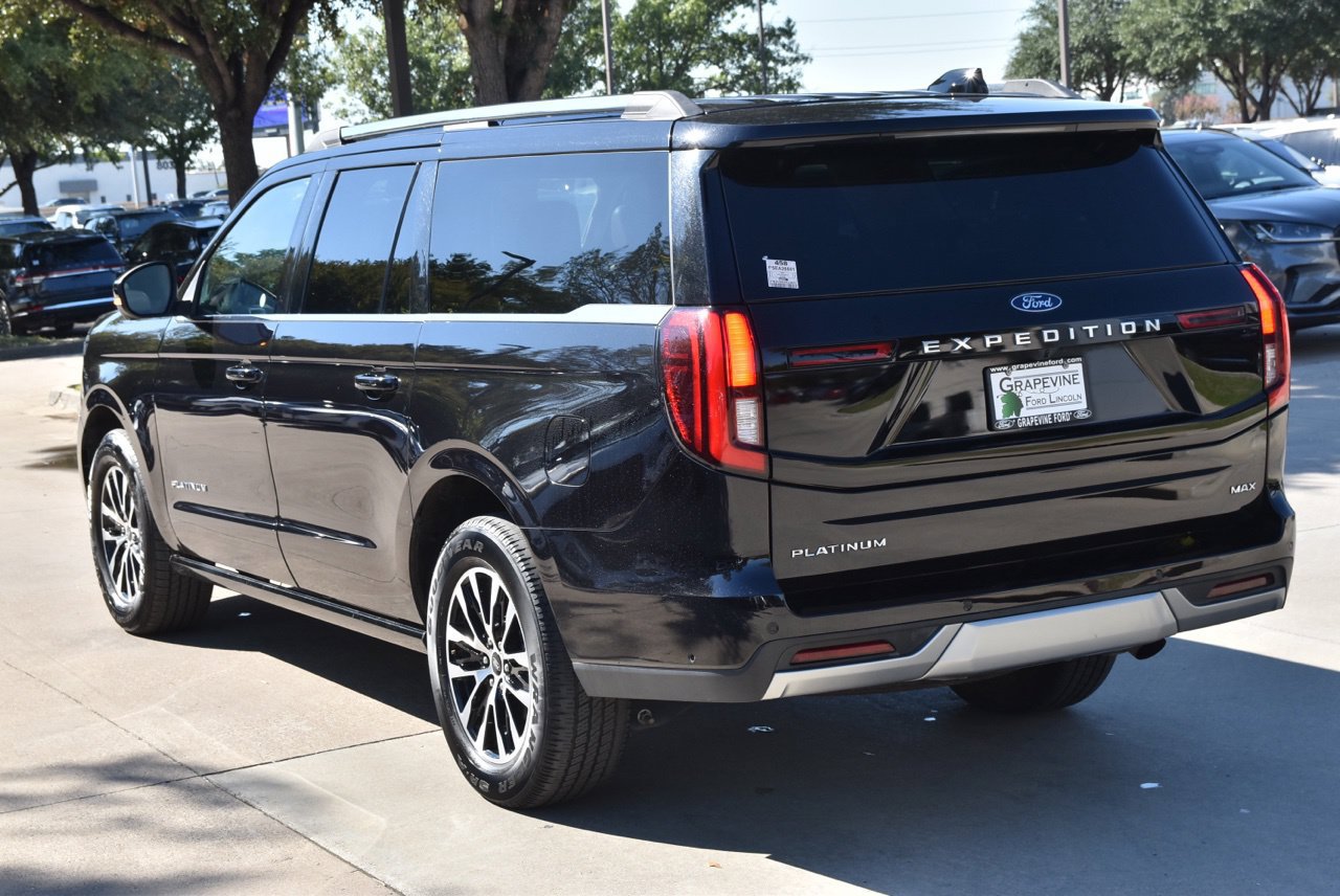 Used 2025 Ford Expedition Max Platinum AWD/4WD image 10