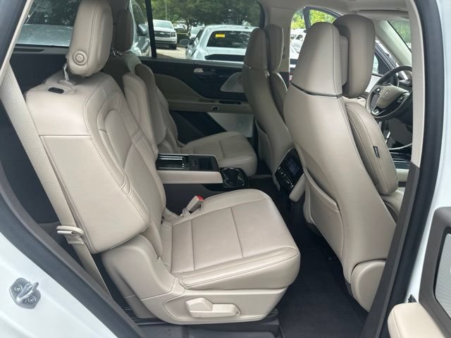 Used 2020 Lincoln Aviator Reserve w/ Equipment Group 202A AWD/4WD image 15