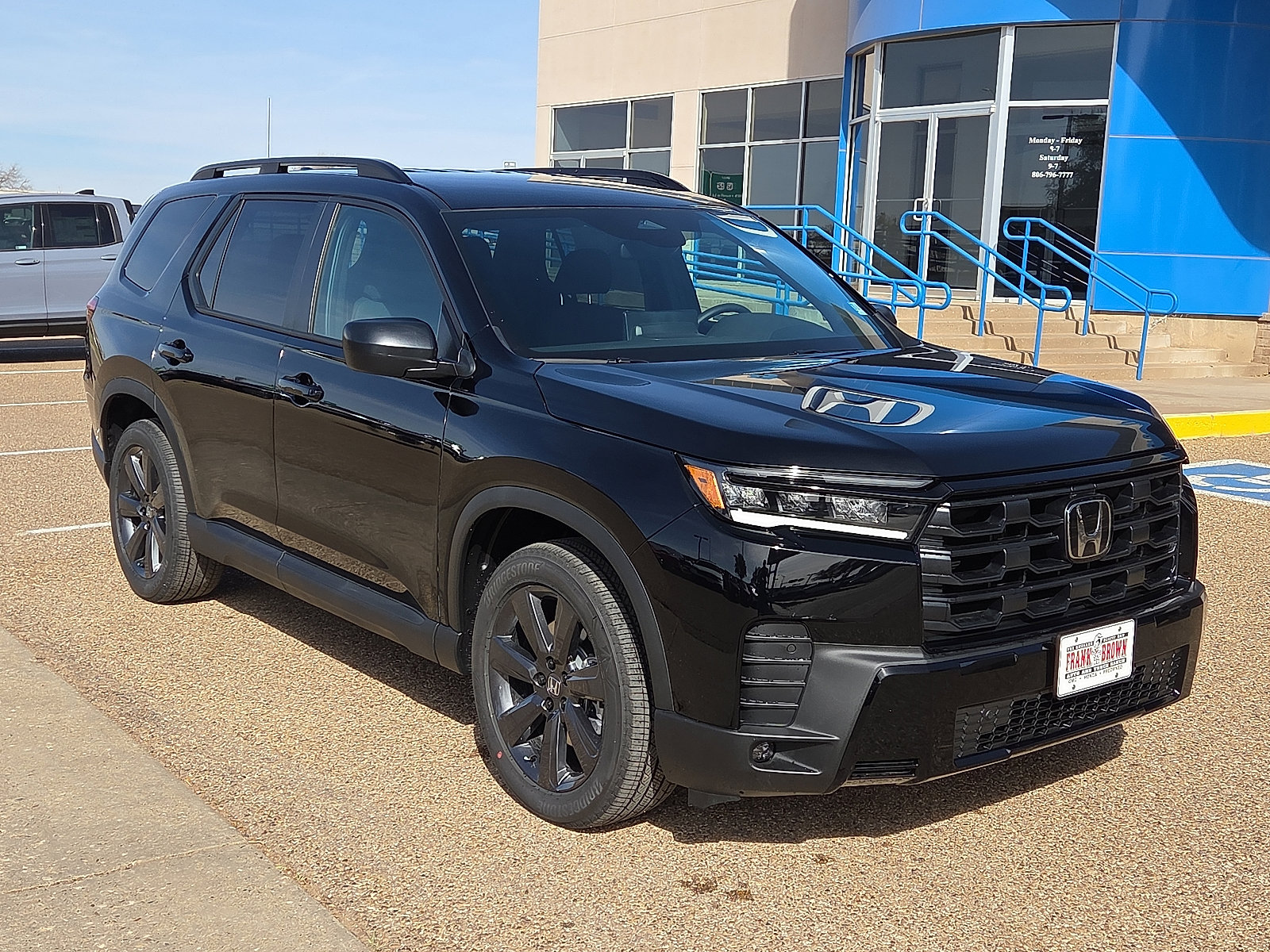 New 2026 Honda Pilot Sport image 5