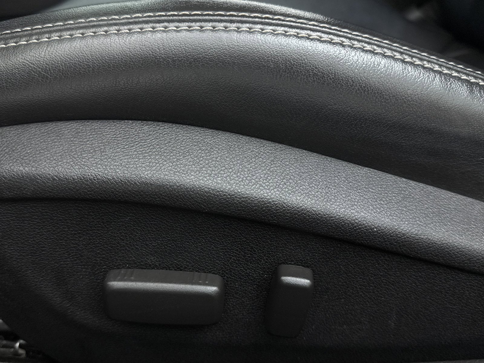 Used 2011 Chevrolet Camaro LT w/ RS Package image 23