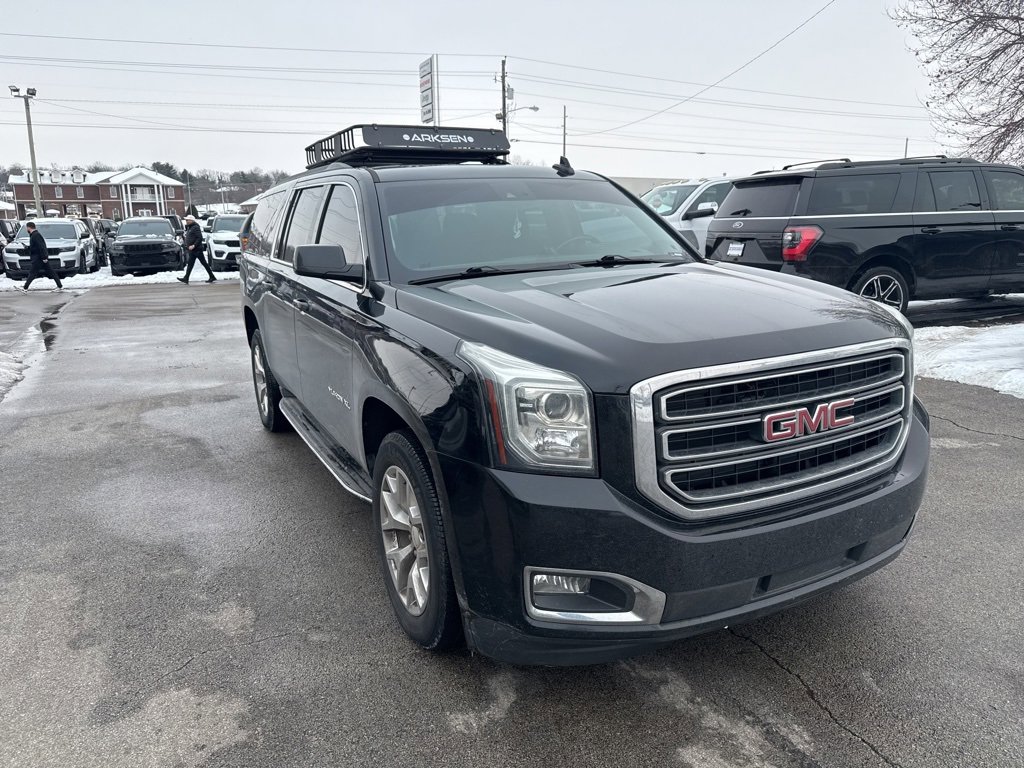 Used 2019 GMC Yukon XL SLT image 2