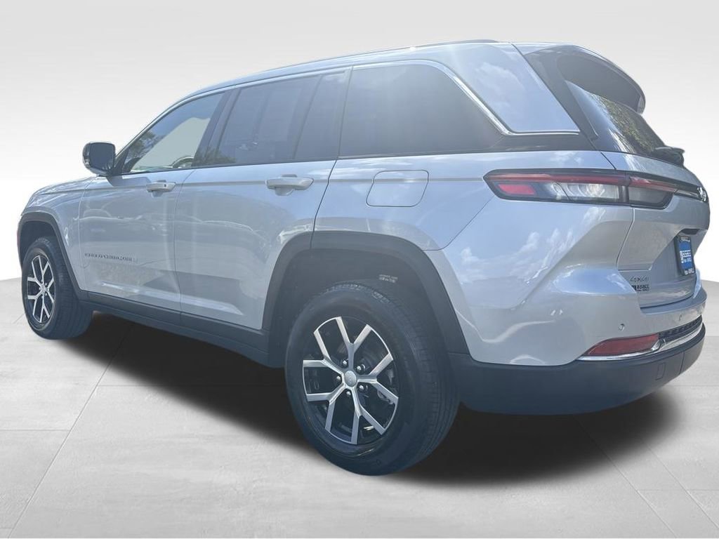 Used 2025 Jeep Grand Cherokee Limited image 19