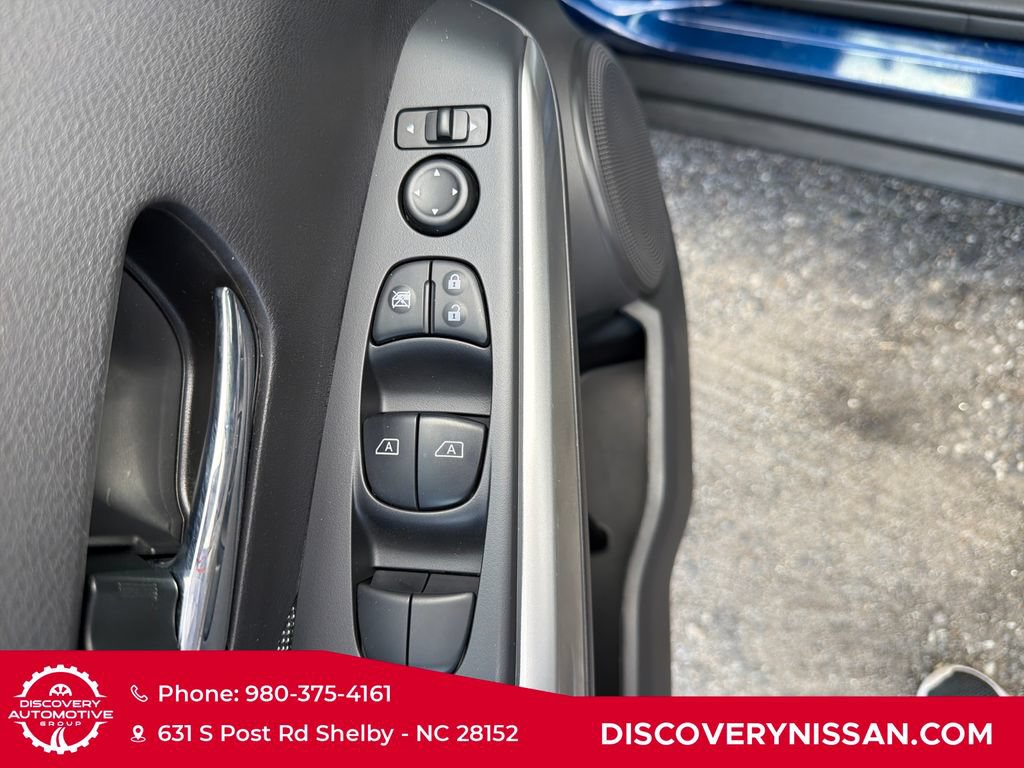 Certified 2020 Nissan Kicks SV FWD image 15