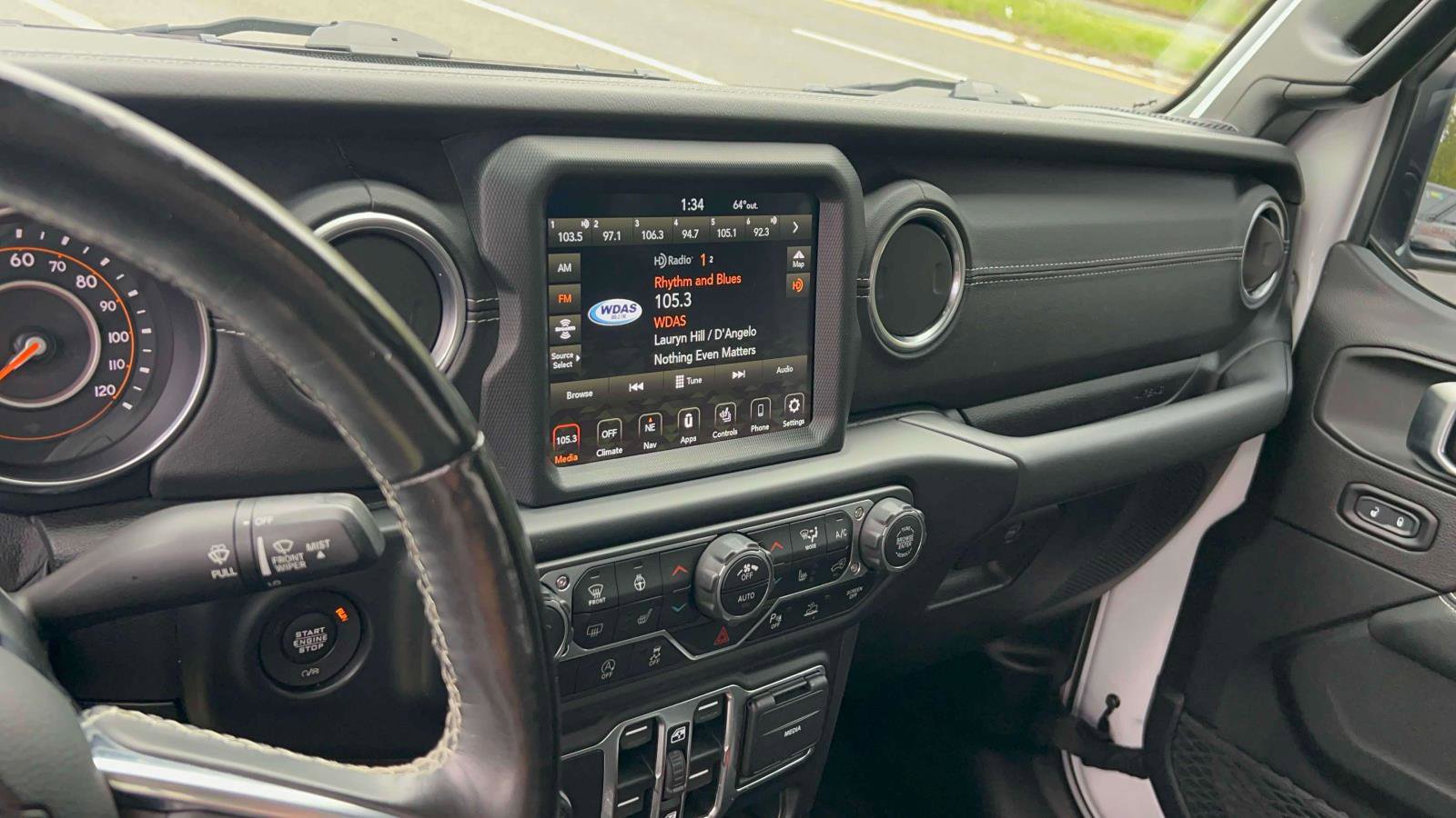 Used 2020 Jeep Gladiator Overland AWD/4WD image 18