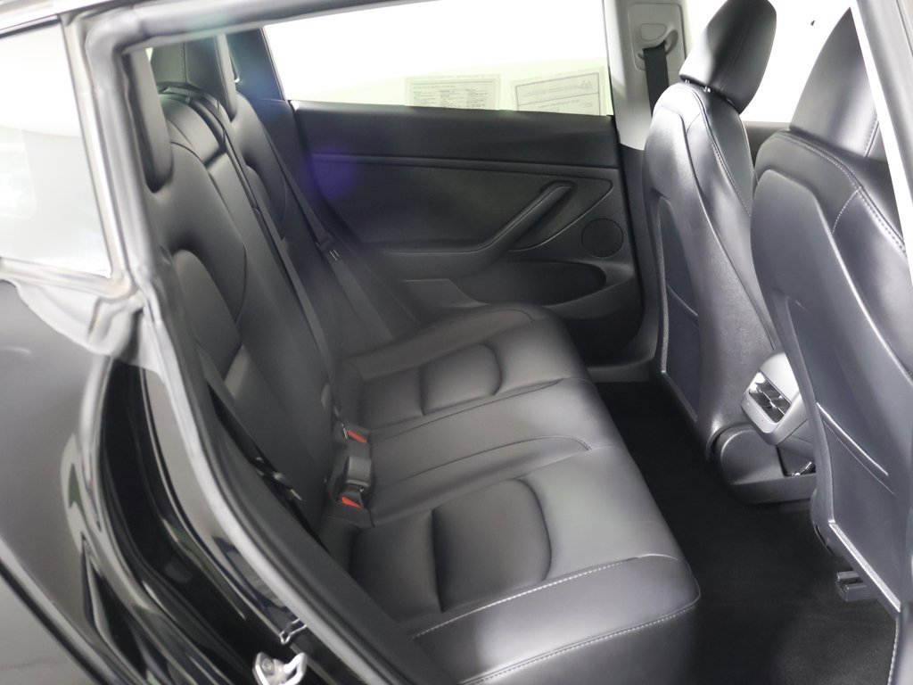 Used 2023 Tesla Model 3 Standard Range image 33
