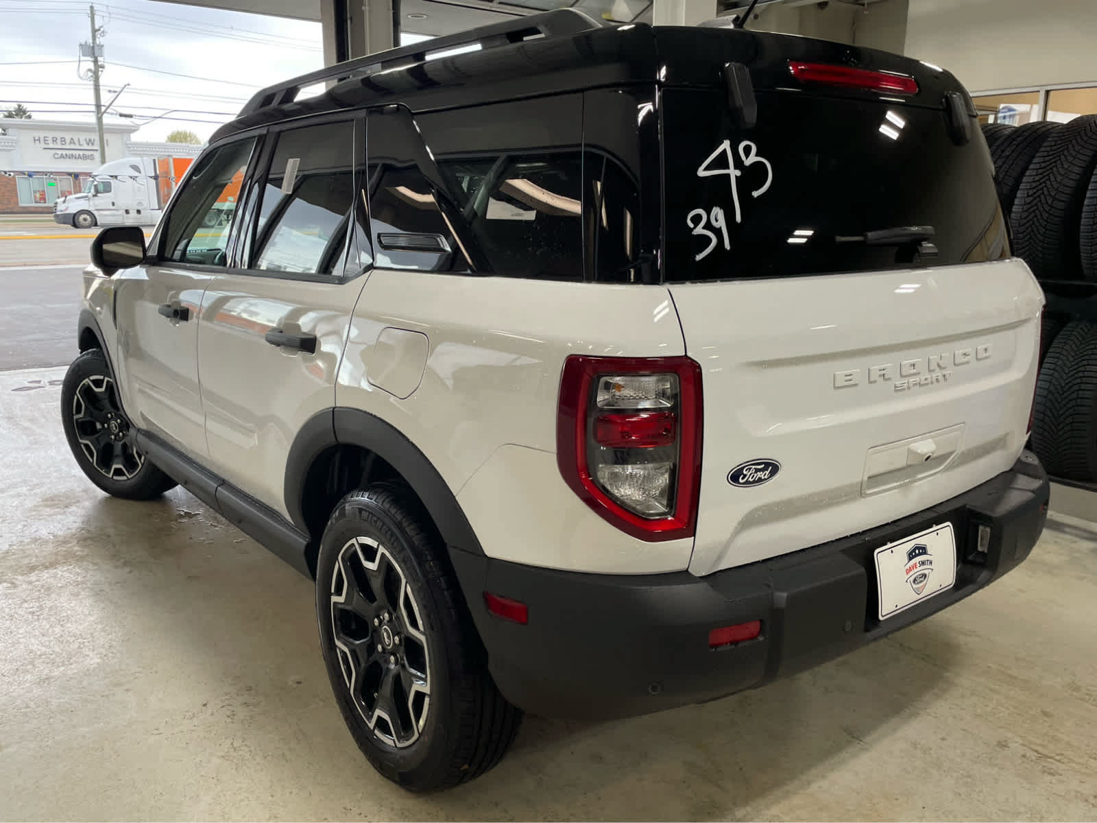 New 2026 Ford Bronco Sport Outer Banks w/ Outer Banks Tech Package+ AWD/4WD image 10