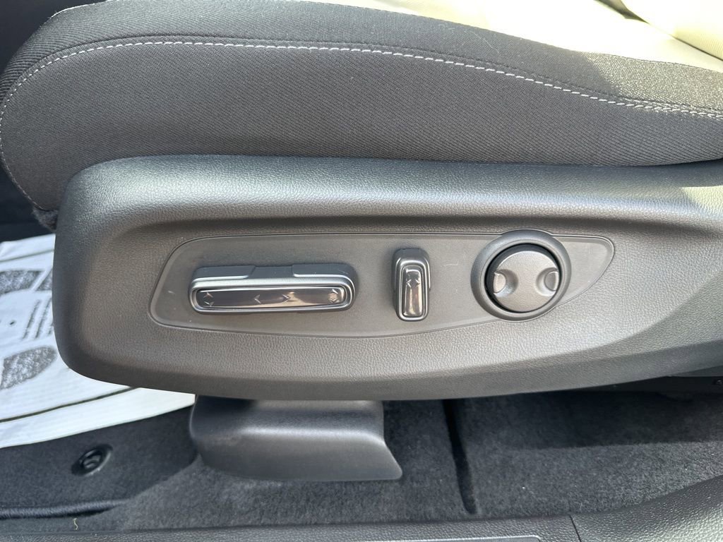 Used 2026 Honda CR-V EX image 15