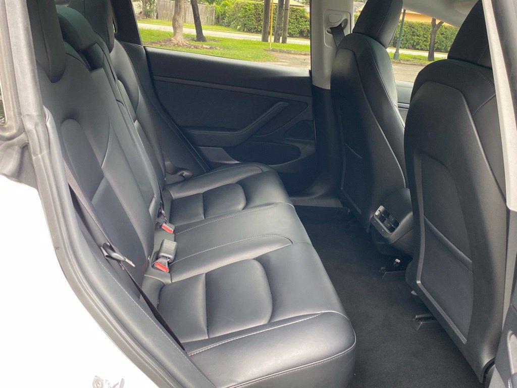 Used 2020 Tesla Model 3 Standard Range RWD image 19