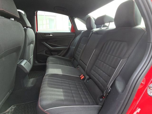 Used 2019 Volkswagen Jetta GLI image 11