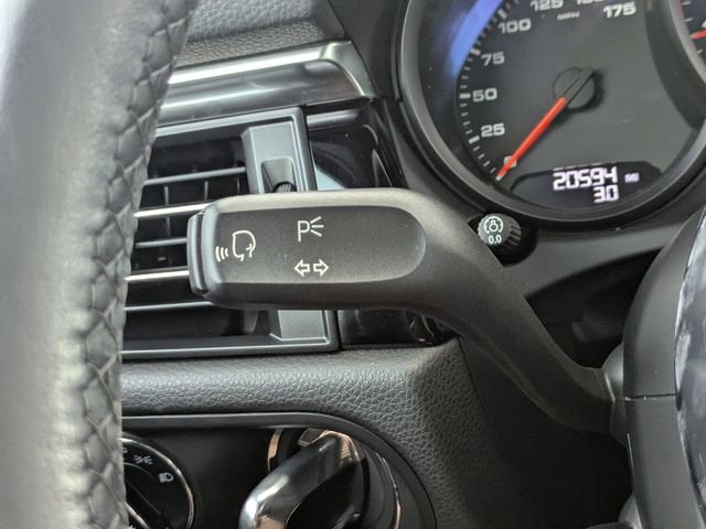 Used 2020 Porsche Macan AWD/4WD image 27