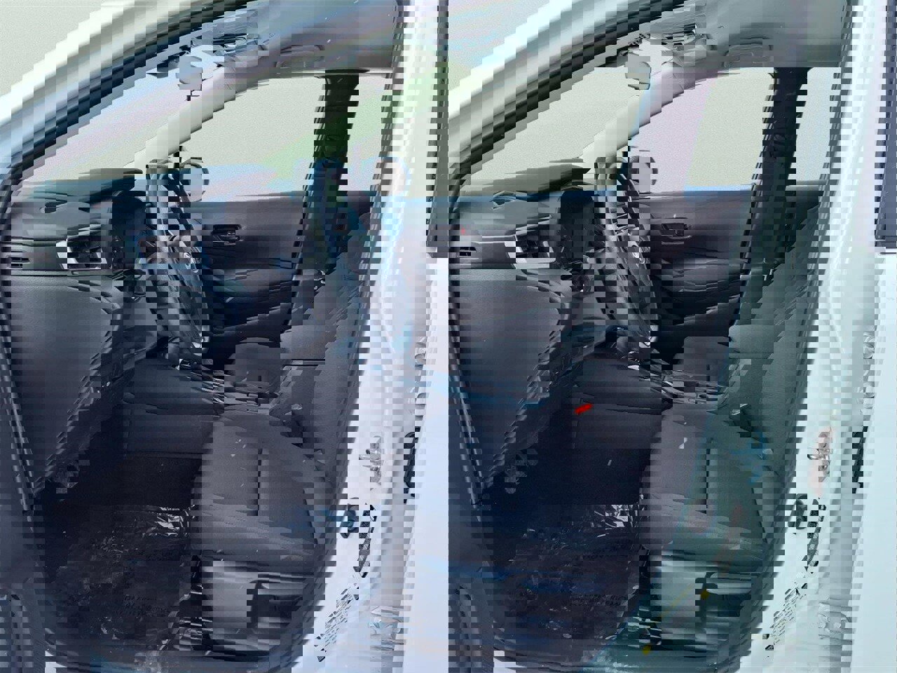 Used 2025 Toyota Corolla LE image 14